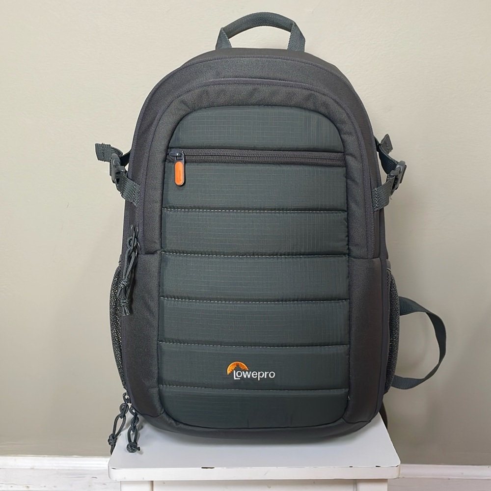 Lowepro Camera backpack 🎥 📷